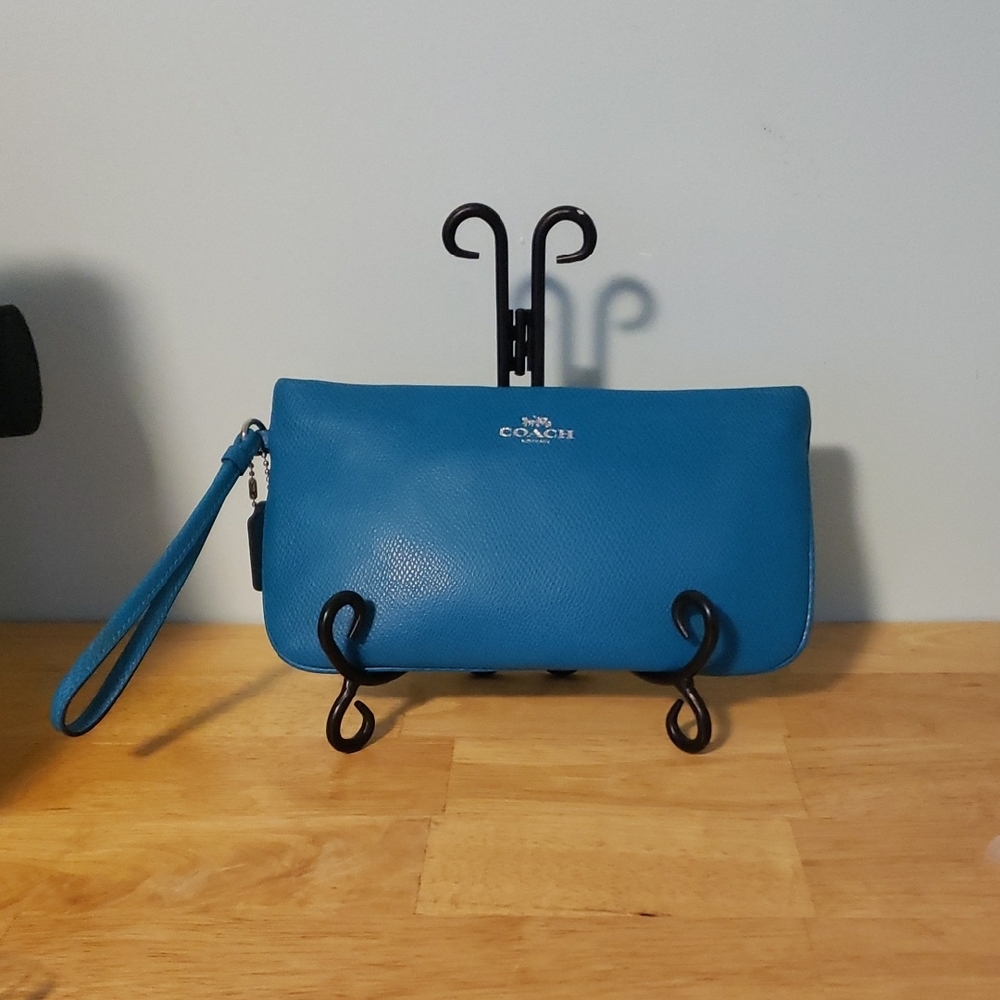 Coach Large Wristlet 9" Color Dark Teal Excellent Condition.  (#62)